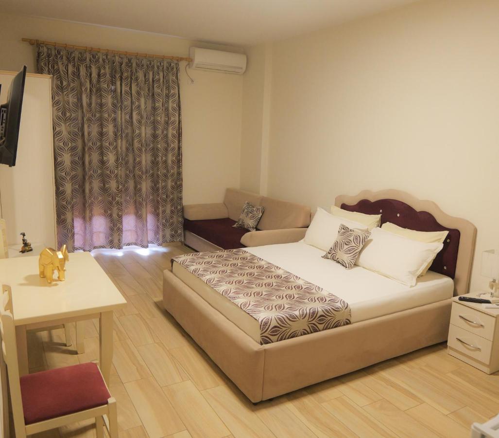 Hotel Vila Dedej Durrës Kültér fotó