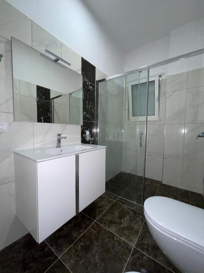 Hotel Vila Dedej Durrës Kültér fotó