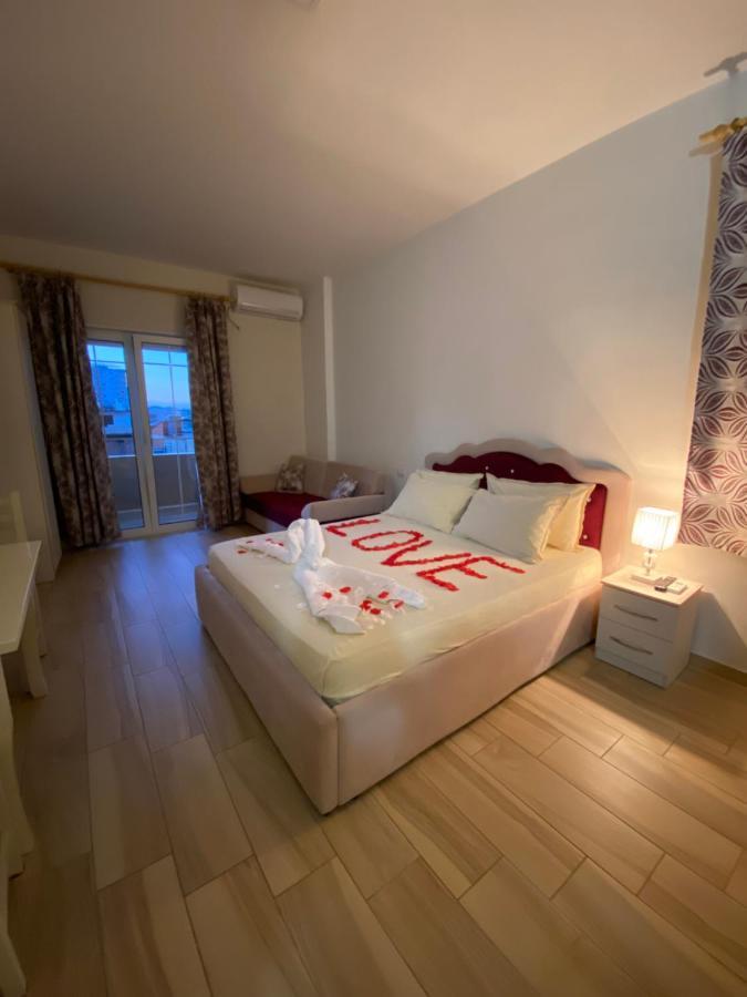 Hotel Vila Dedej Durrës Kültér fotó