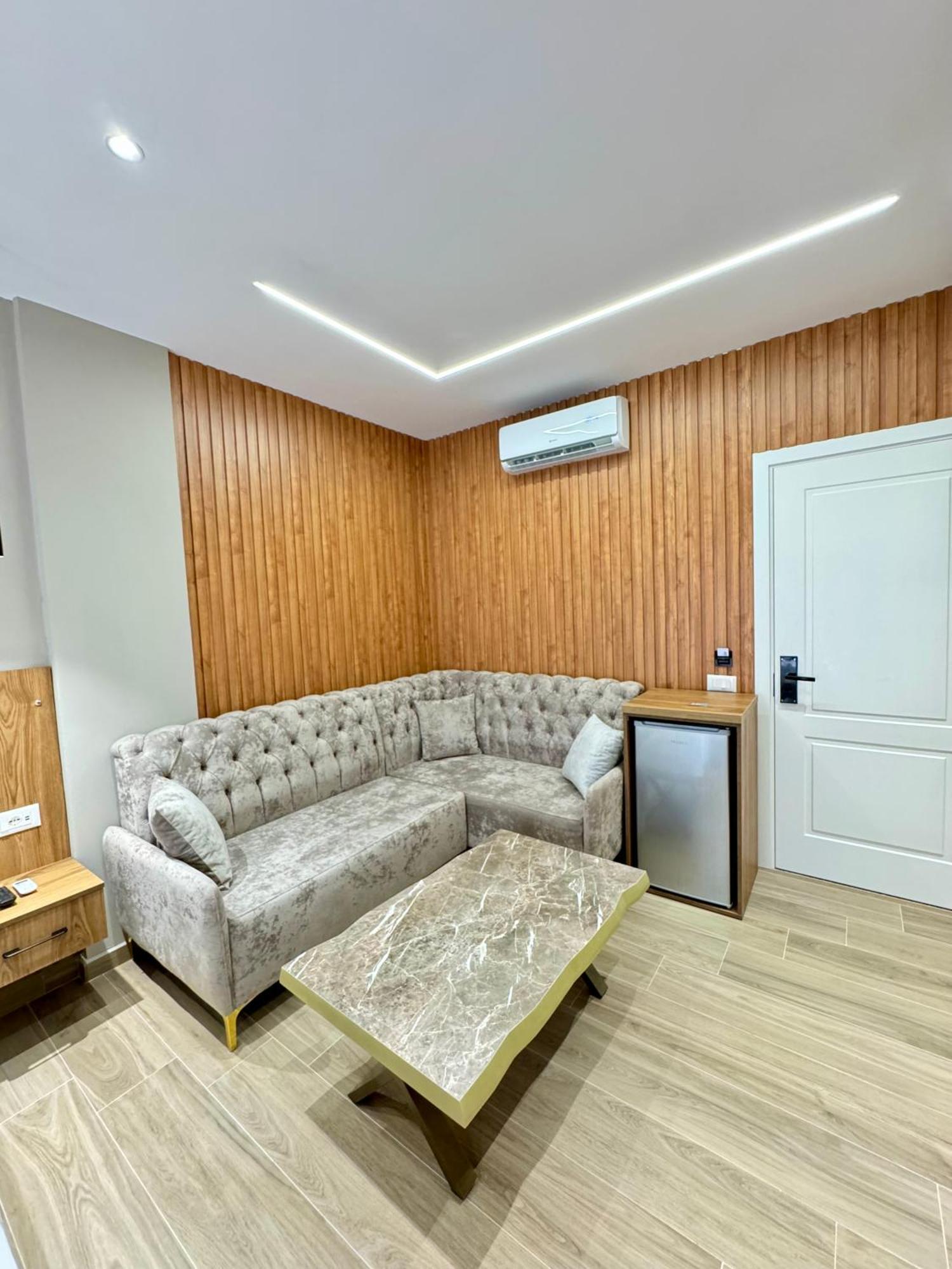 Hotel Vila Dedej Durrës Kültér fotó