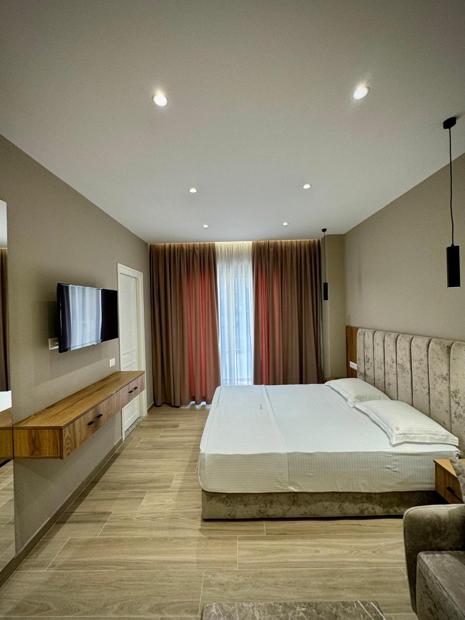 Hotel Vila Dedej Durrës Kültér fotó